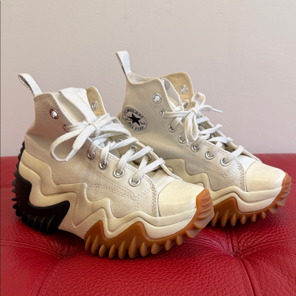 Converse Women's White High-Top Sneakers with Gum and Black Wavy Sole